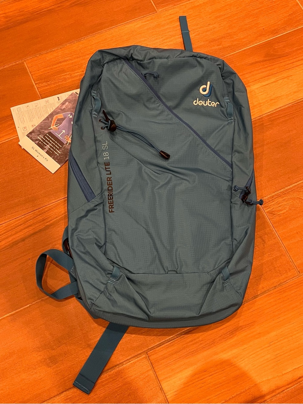 New With Tag WOMENS DEUTER FREERIDER LITE 18 SL Winter ski BACKPACK Bag - Blue